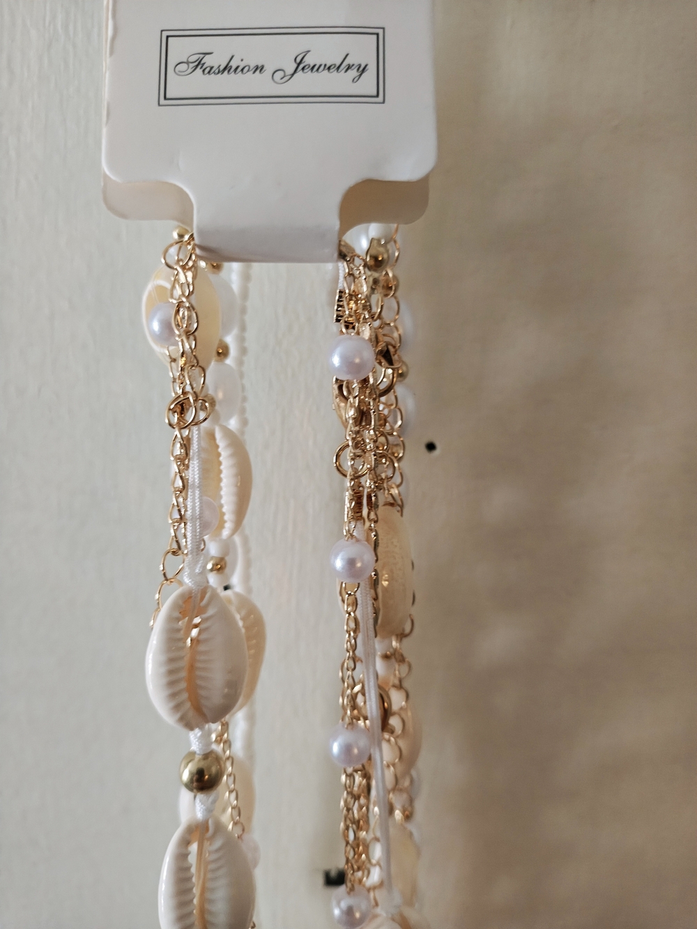 Fashion Jewelry Gold and White Shell & Pearl Multi-Strand Necklace